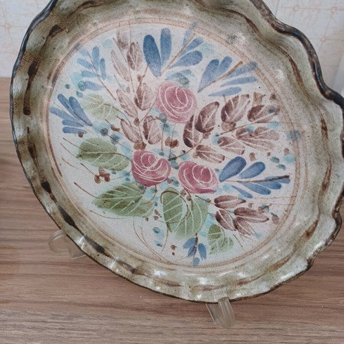 Ceramic decorative plate vintage in very good condition