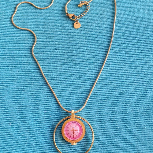 Chaika Vintage 70s-80s Winding Watch Like New, Pink and Gold