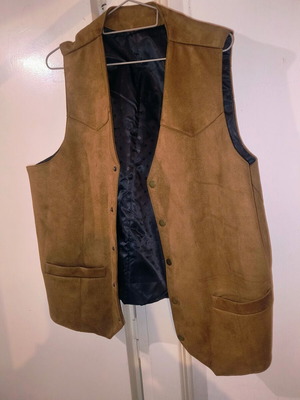 Ανδρικό γιλέκο καφέ από συνθετικό σουέτ western style καινούργιο