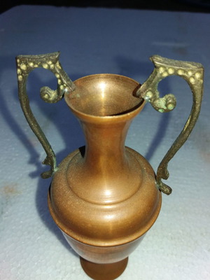 Αγγείο αντίκα μεταχειρισμένο, περίτεχνα διακοσμημένο