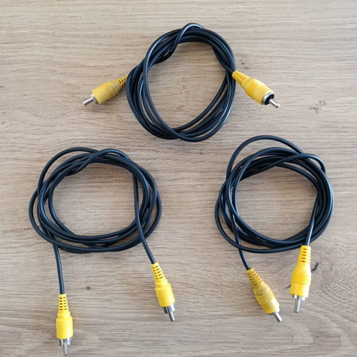 RCA cables new, 3 pieces, 1.5 m with yellow connectors