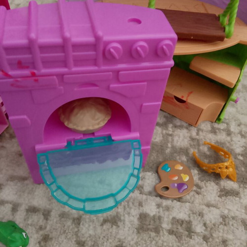 Rapunzel Tower Playset like new