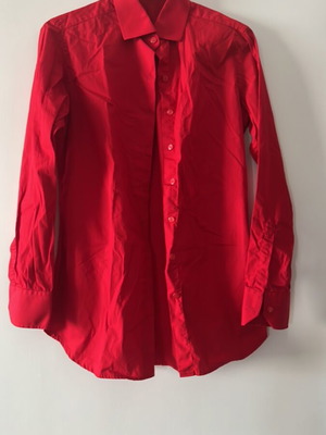 Red long-sleeve shirt like new, size M