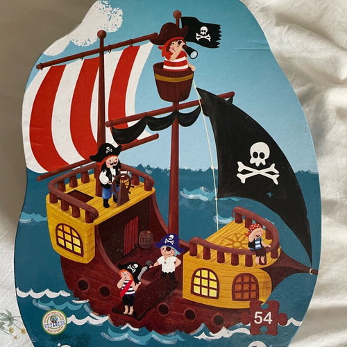 Imaginarium puzzle with pirates like new, 54 pieces for 5+ years