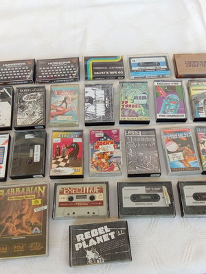 Ретро комплект от 24 използвани видеоигри Spectrum 48K касети от 1980
