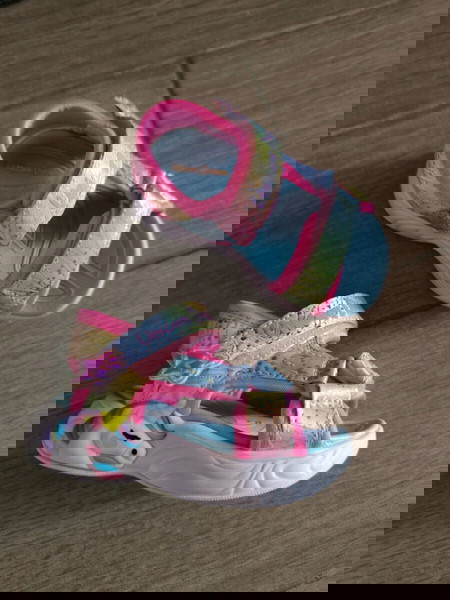Skechers Unicorn Dream – Φωτιζόμενα Παιδικά Σανδάλια (Νούμερο 21)
