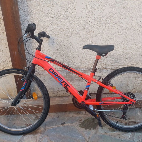 Orient Snake 2019 mountain bike 24" used with front suspension and V-brakes