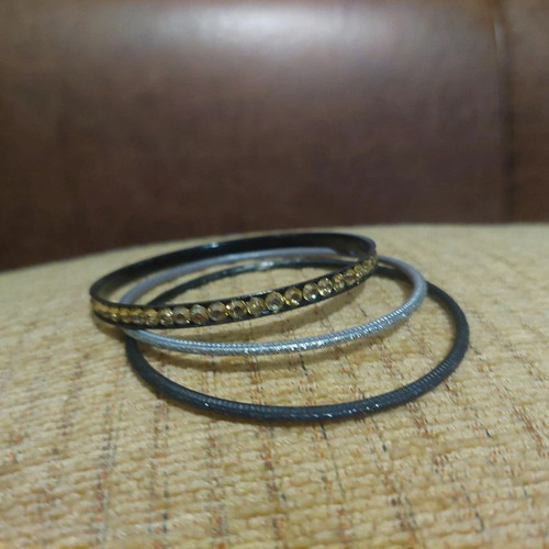 Vintage set of 3 bracelets silver and black with glitter and strass like new