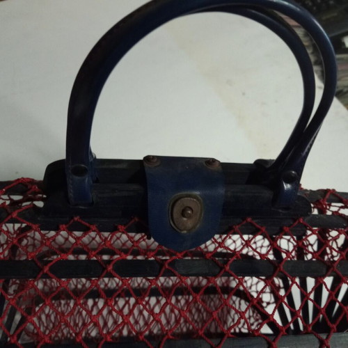 Vintage accordion bag with net used
