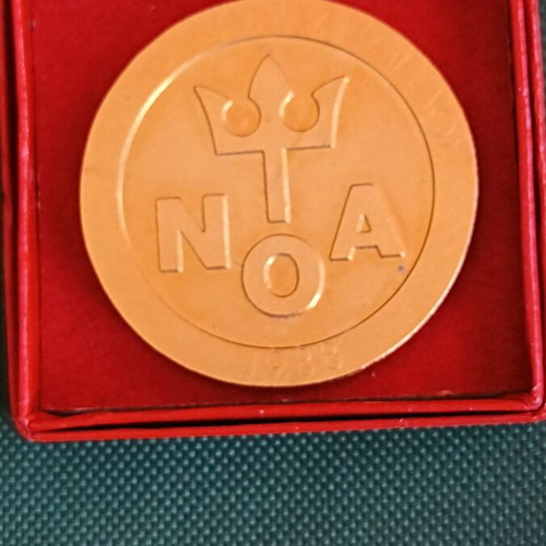 Collectible Commemorative Medal NOA Dionysus Melanaigidos 1988 like new