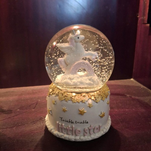 Decorative wind-up snow globes like new with unicorn and flamingo 16 cm