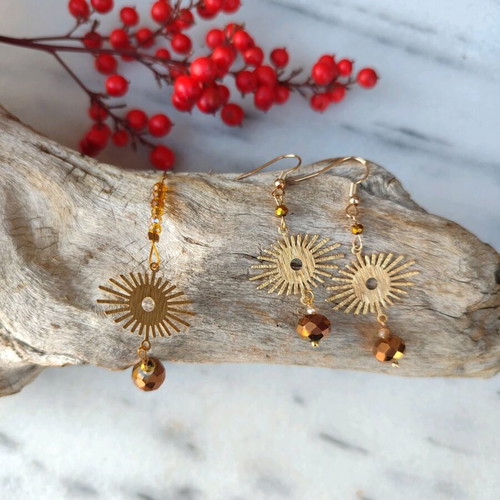 Handmade bracelet and earrings set from brass and crystals, new