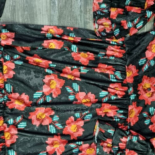 Karavan long dress like new, multicolored, with belt and unique sleeves