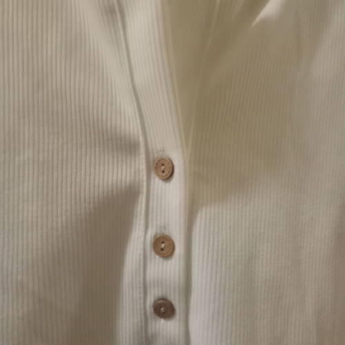 White long-sleeve ribbed blouse new, size M