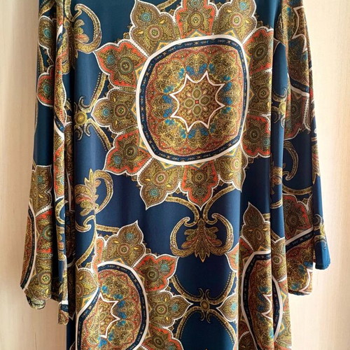 Retro mini dress like new, one size, with bell sleeves