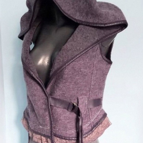 Culture designer bustier vest with hood, leather and pressed wool