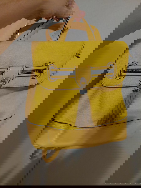 Τσαντα πλάτης