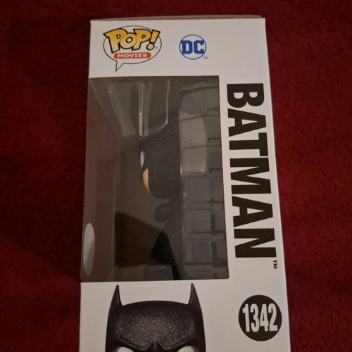 Funko Pop Batman 1342 Diamond Edition like new