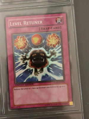 Yu-Gi-Oh card Level Retuner like new