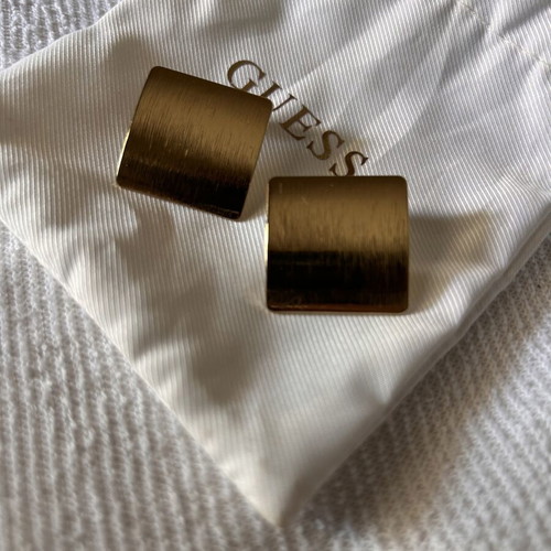 Square stud earrings, gold tone
