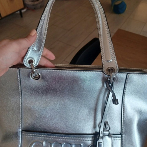 Guess silver shoulder bag, large capacity