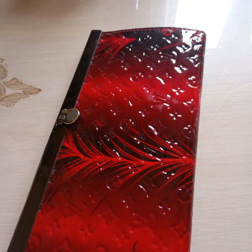 Red patent leather wallet bag like new
