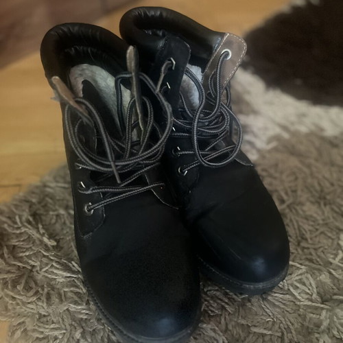 Woman boots size 39, black