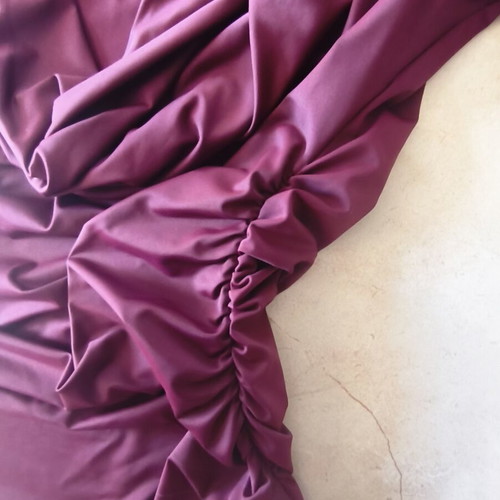 Pink Woman Bordeaux Top like new, draped front, long sleeves, size M