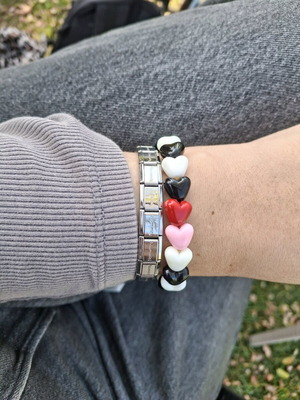 Heart bracelet new with red, pink, black, and white beads
