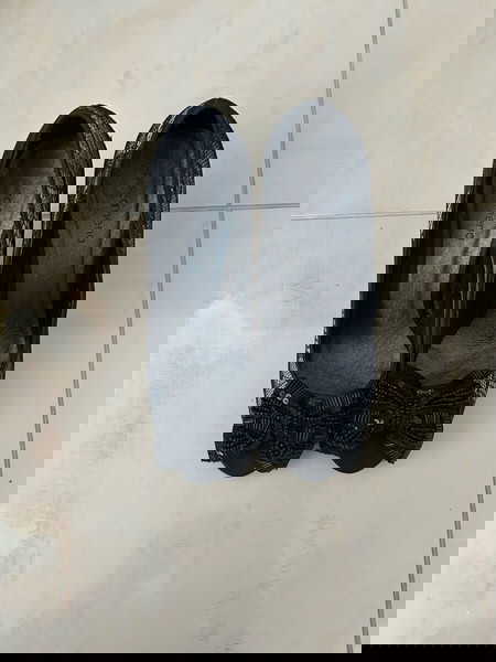 Γόβες μαύρες με φιόγκο