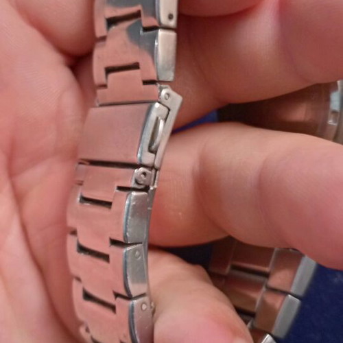 Le CACHOT men's watch like new with bracelet