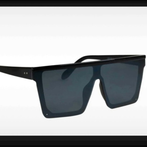 Oversized Square Sunglasses like new, black, unisex, UV 400
