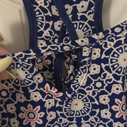 Enzzo blouse with straps like new, size M, multicolor