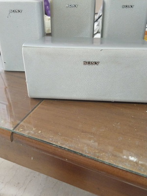 Sony Home Theater 5 speakers 100W, central and satellite