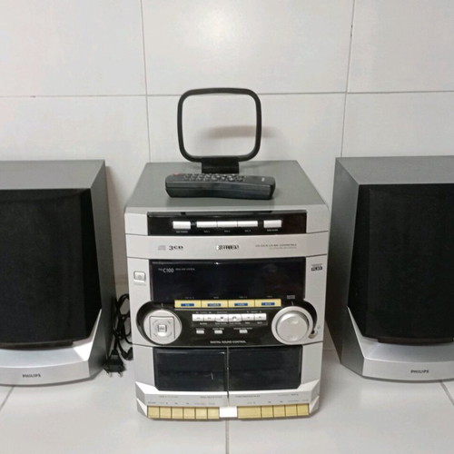 Philips stereo system used