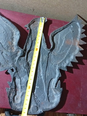 Gate emblem 1970, iron