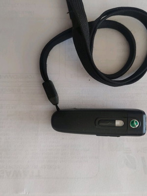 Sony Ericsson HBH-PV703 Bluetooth Handsfree used with charger