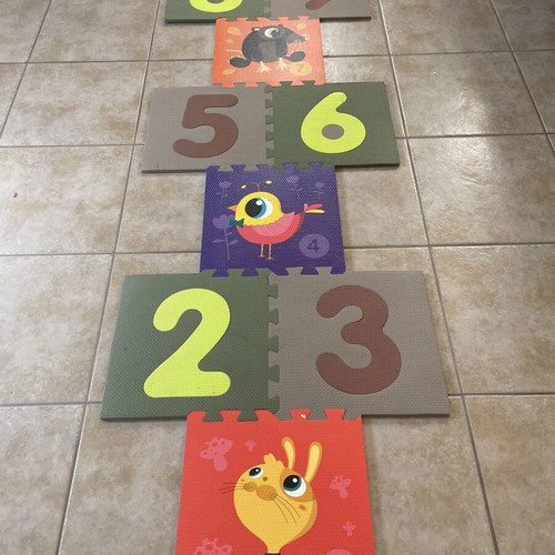 Puzzle Floor Game Koutso used, activity toy