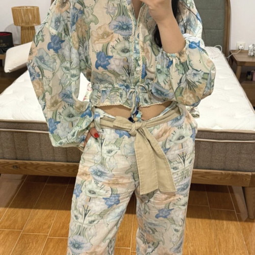 Zini boutique set like new, blue, size L