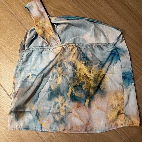 Shein satin women's blouse size S one shoulder used, multicolor