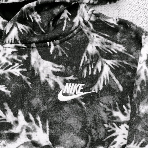 Nike kids hoodie used, size XL, black