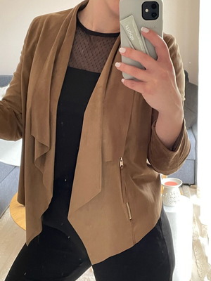 Bershka brown jacket size M like new