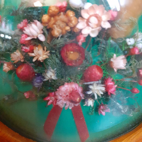 Vintage frame with flowers used