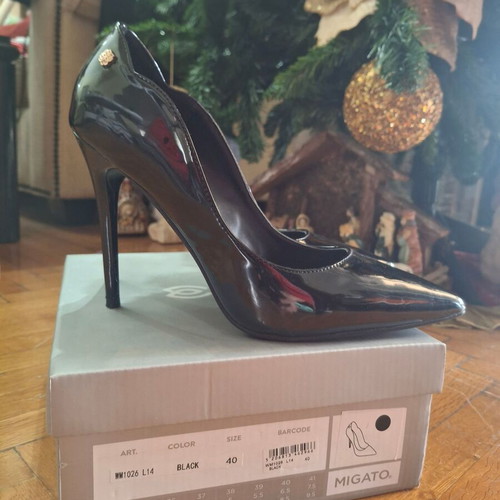 Migato black patent leather 12cm high heel pumps, size 40