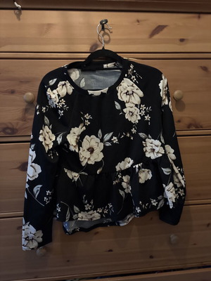 Sweater Shein colorful size S like new
