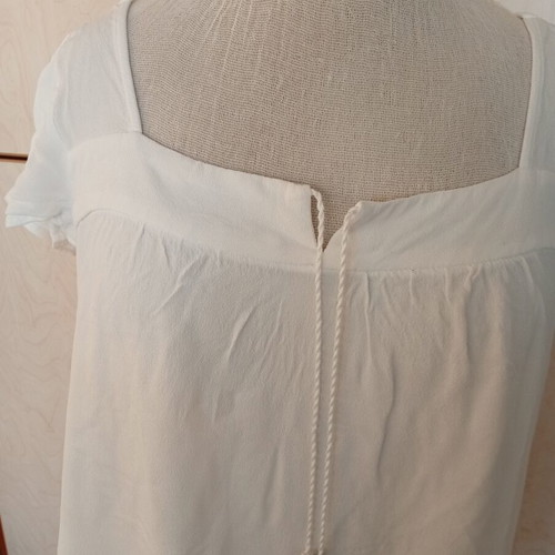 Tunic cotton white with cord Strativarius size XL like new