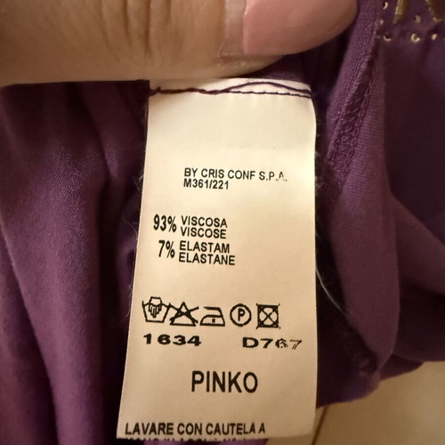 Pinko sleeveless blouse used, purple with gold and strass