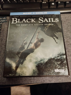 Black Sails The Complete Second Season Blu-ray like new