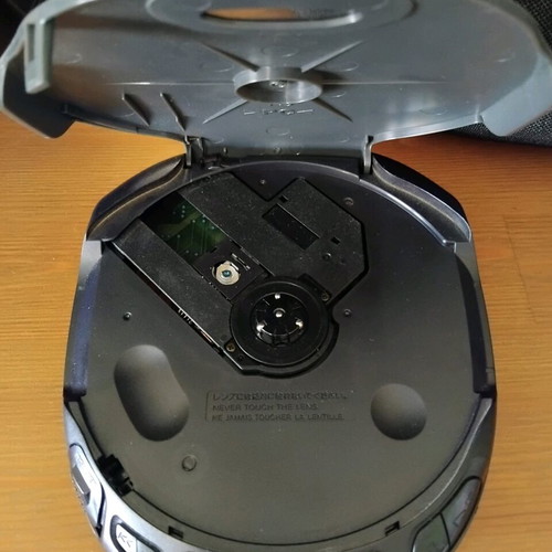Sony Discman D-153 used from early 90s