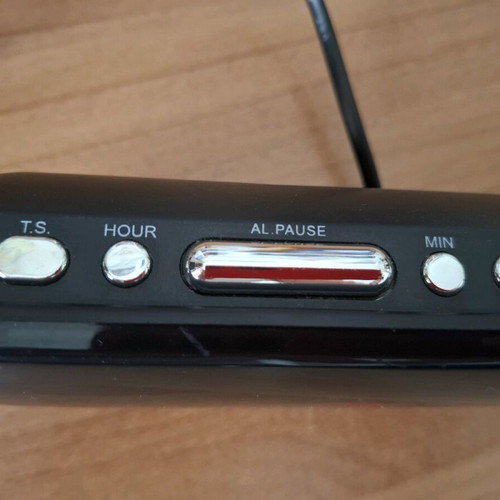 Digital alarm clock like new, tabletop